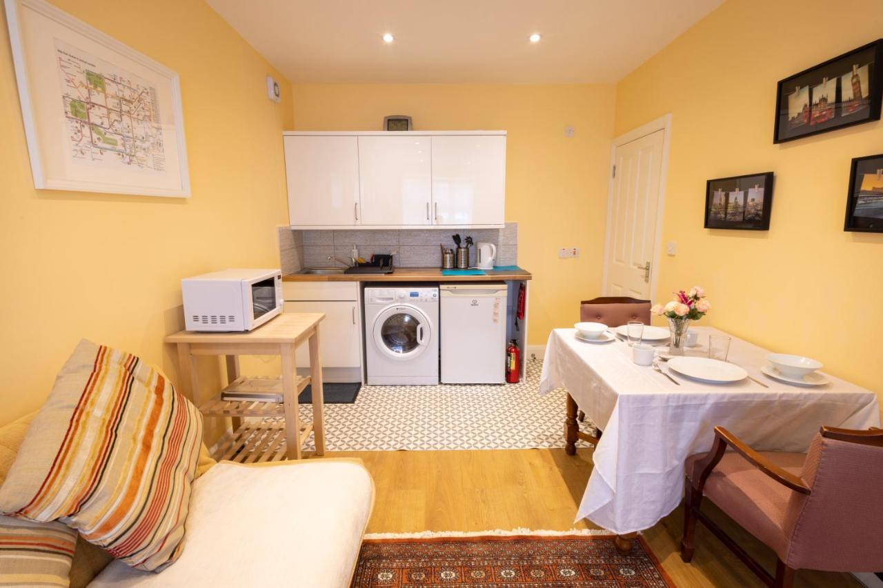 London Vegetarian Smoke & Pet Free En-Suite With Ev Parking Edgware Exteriér fotografie